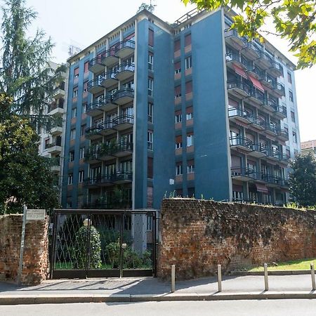 Apartment Bocconi 1 Milan Bagian luar foto