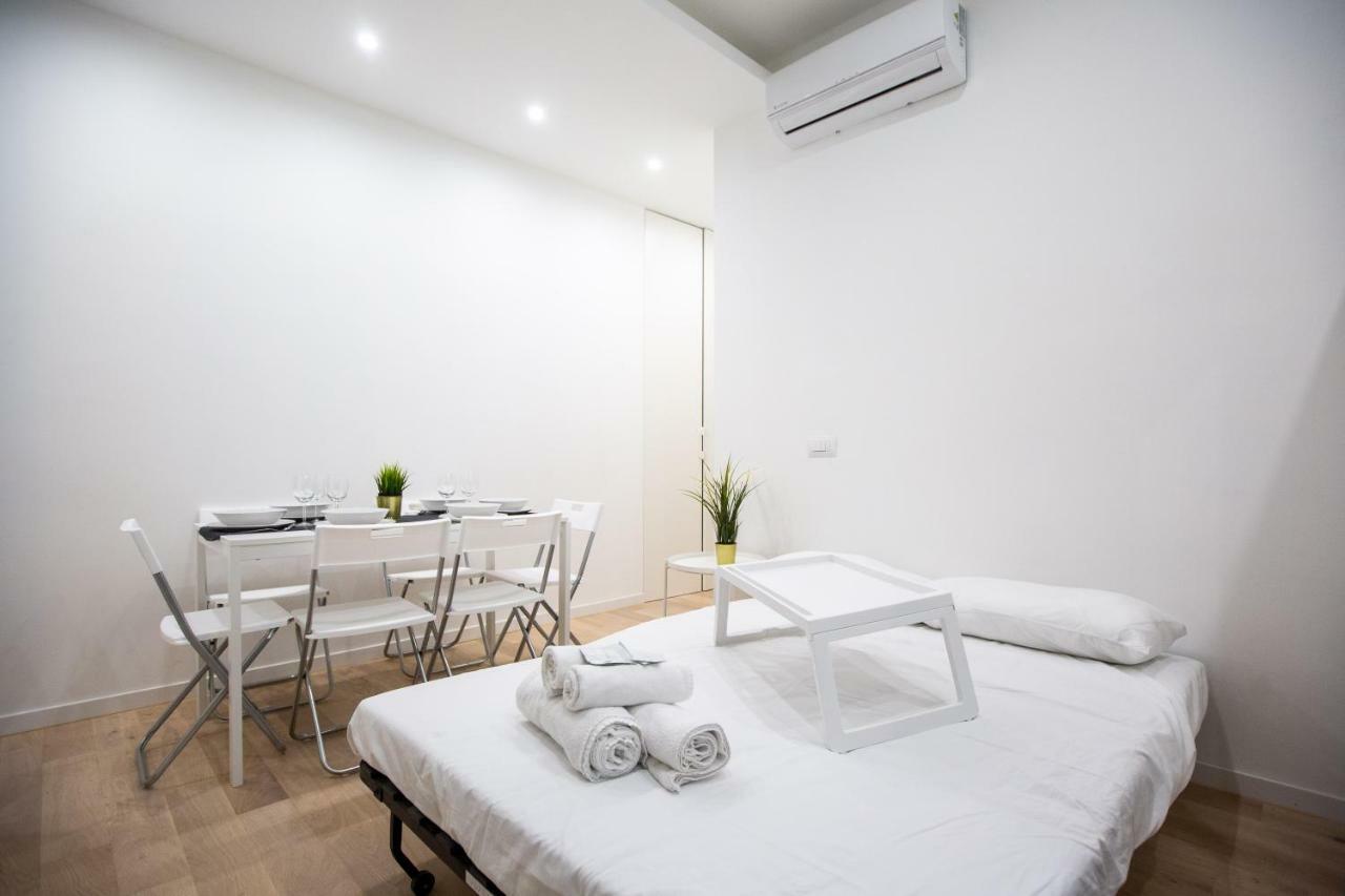 Apartment Bocconi 1 Milan Bagian luar foto