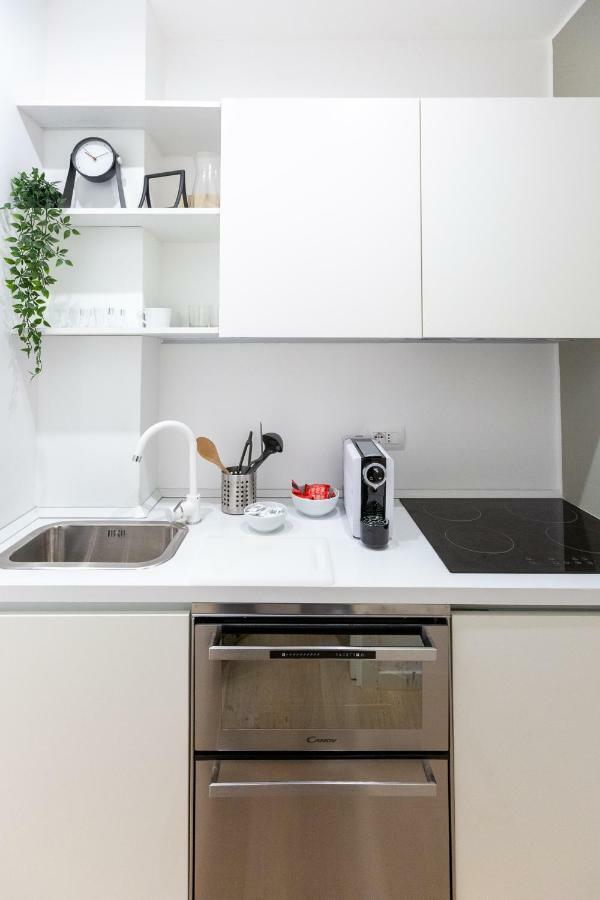 Apartment Bocconi 1 Milan Bagian luar foto