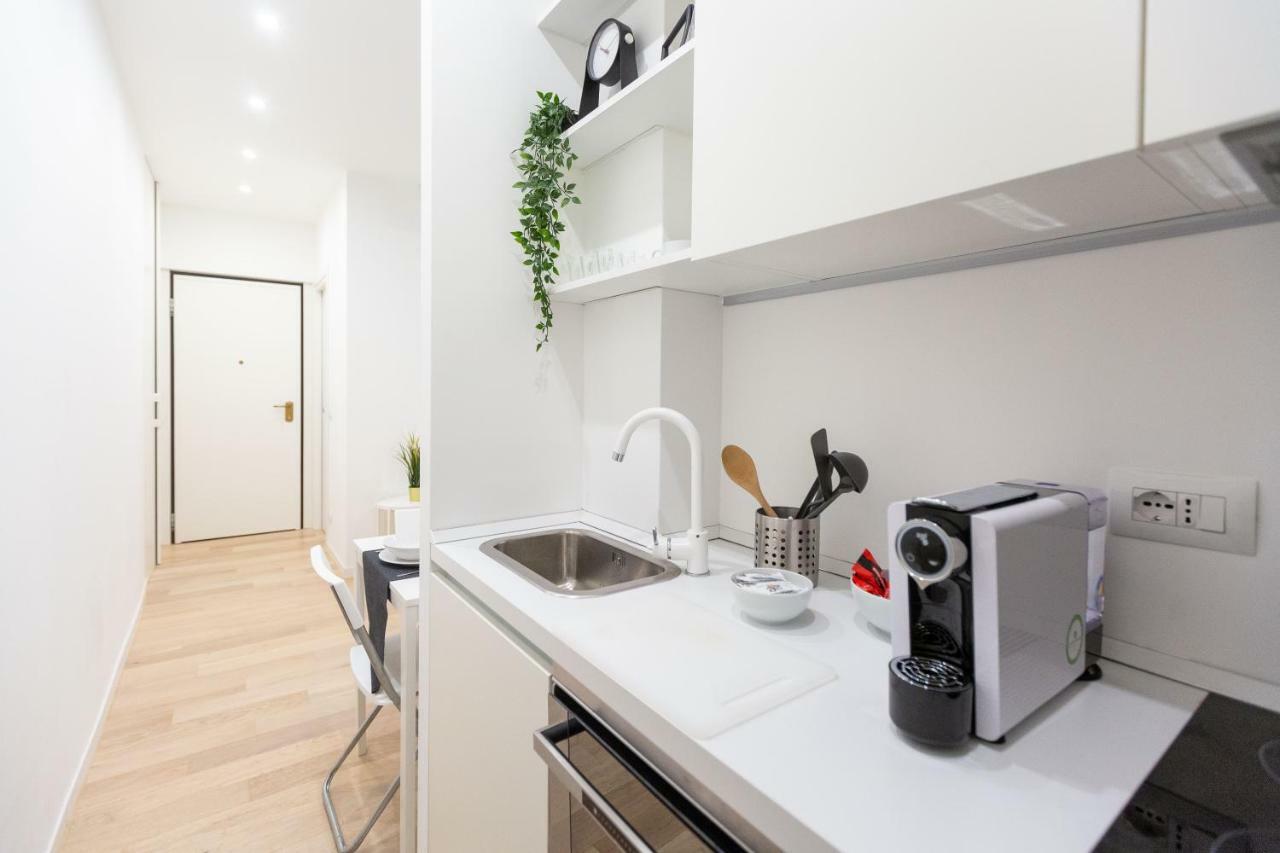 Apartment Bocconi 1 Milan Bagian luar foto