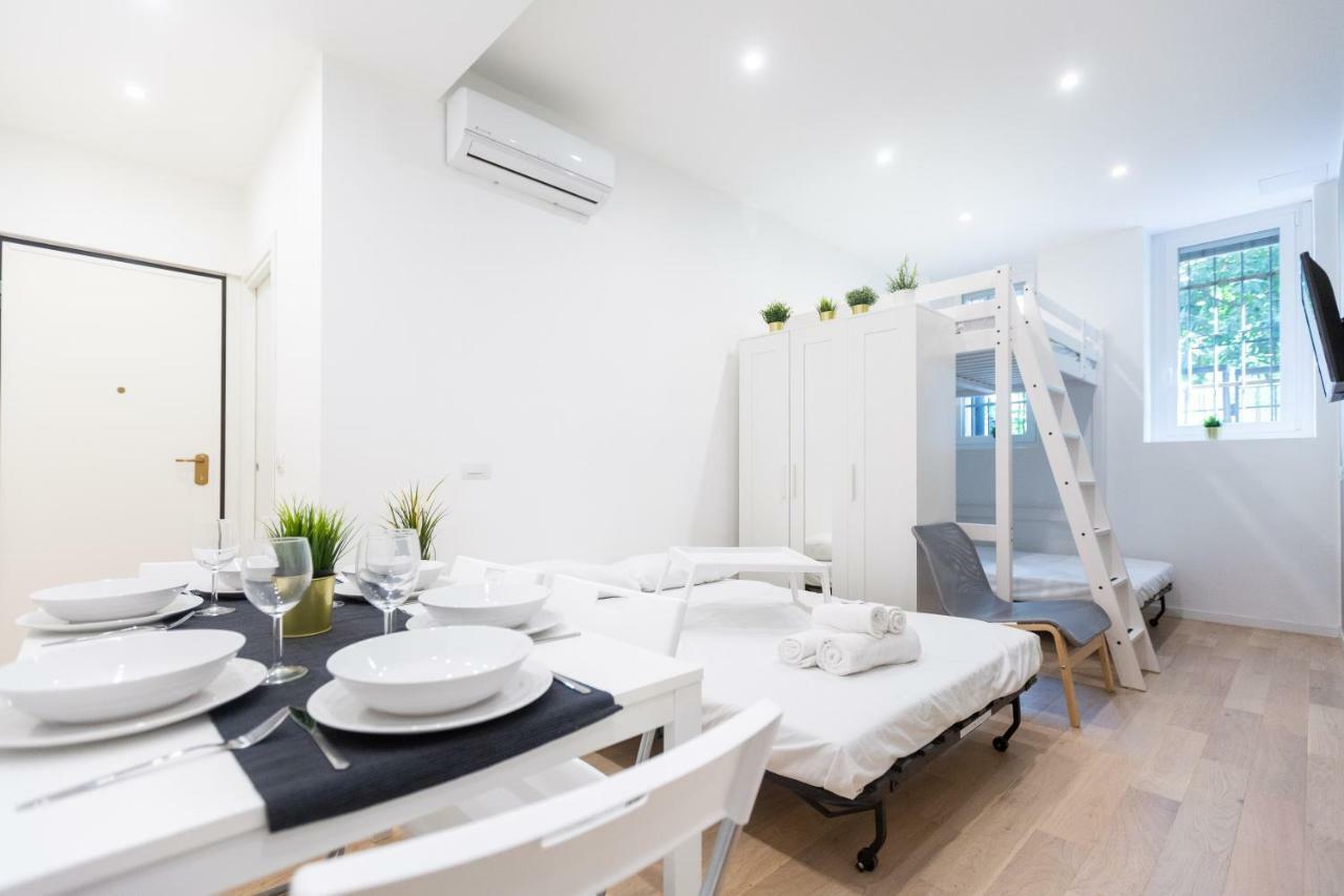 Apartment Bocconi 1 Milan Bagian luar foto
